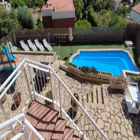 Chalet Quiet Escape With Stunning Sea Views *