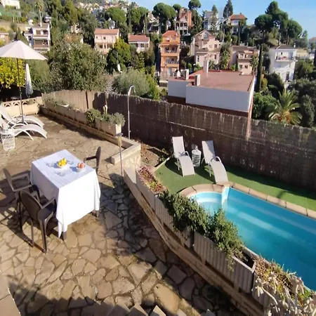 Quiet Escape With Stunning Sea Views Chalet Santa Susanna